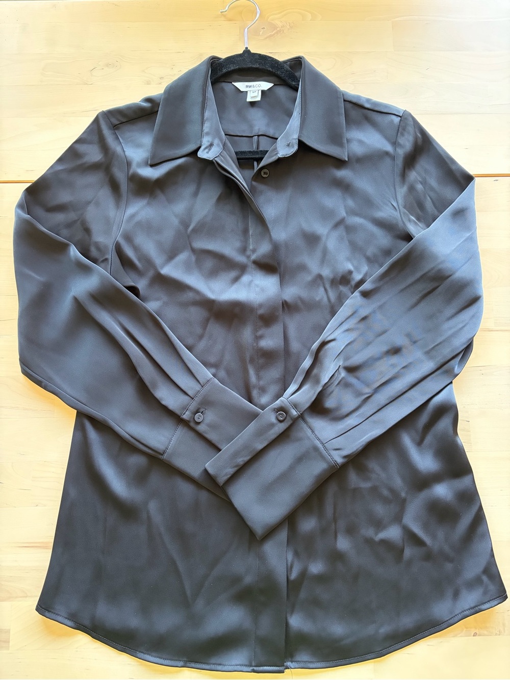 RW&CO. Women's Black Button-Down Satin Shirt